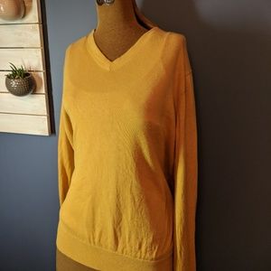 Comfortable long banana republic top